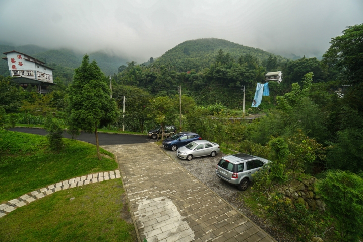 南投民宿 | 溪頭有晴天 鹿谷隱逸秘境 療癒旅人的身心 讓森林成為室內的一部分