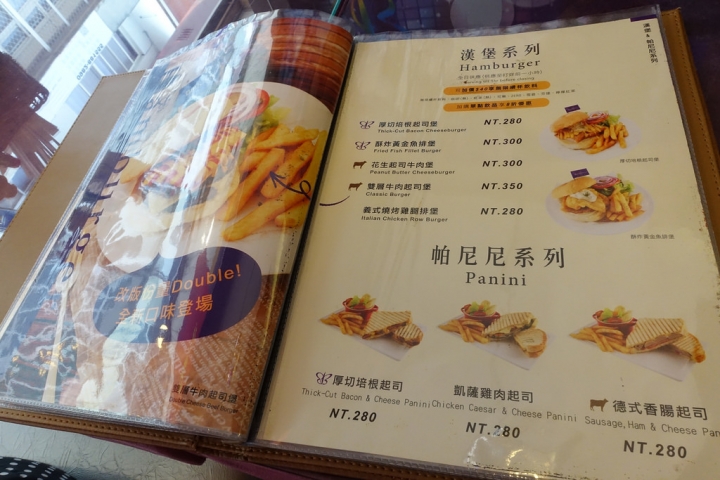 【食記】板橋新埔站。栢金 BIRKING-Waffle.Brunch.Bistro早午餐~超大份量好滿足