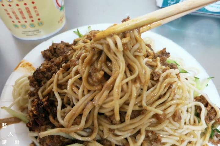 炎夏午餐提案.東區特製涼麵@食在台北.藝人詩攝