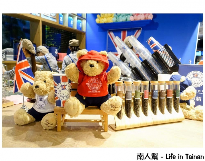 【台南中西區-美食】輕奢奶茶第一品牌｜台南限定款｜南臺灣首家以泰迪熊為主題的奶茶鋪 ~ 精典泰迪的奶茶鋪