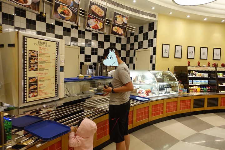 【2017香港迪士尼】香港迪士尼好萊塢酒店。好萊塢快餐店宵夜心得