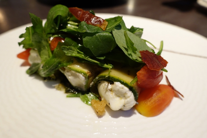 【食記】捷運忠孝復興站。TK Seafood & Steak賦樂旅居~時尚奢華超潮的約會餐廳