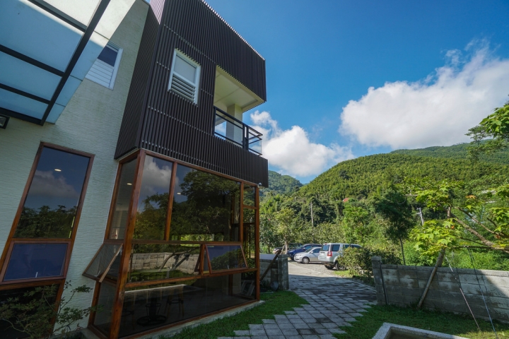 南投民宿 | 溪頭有晴天 鹿谷隱逸秘境 療癒旅人的身心 讓森林成為室內的一部分