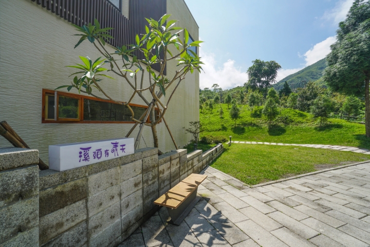 南投民宿 | 溪頭有晴天 鹿谷隱逸秘境 療癒旅人的身心 讓森林成為室內的一部分