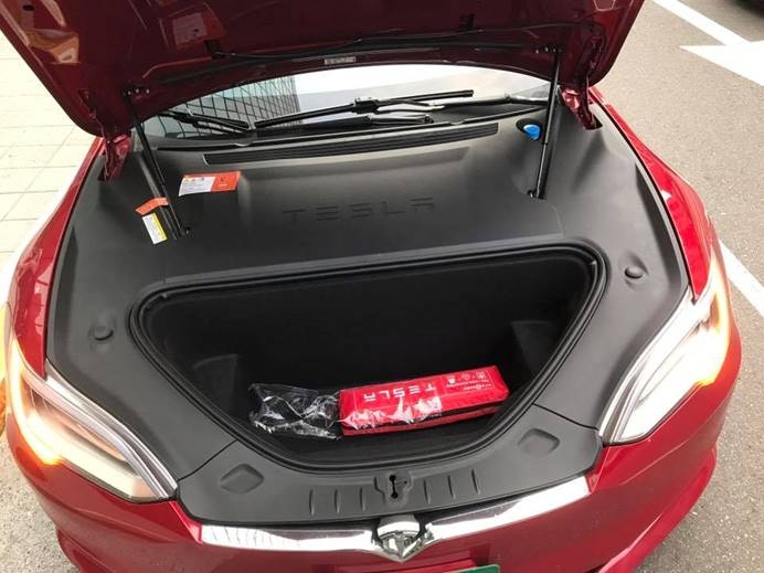 Tesla不比加速還有優勢嗎？卡丁車賽車場心得～