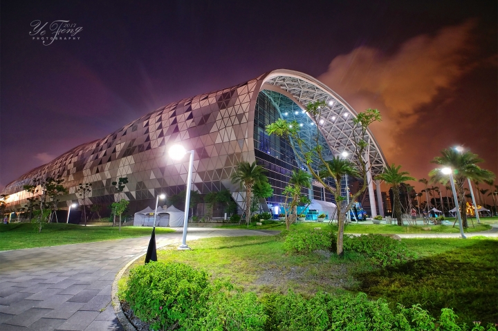 LG 廣角中毒症の蓋大樓   G5/G6/V20/V30機型均可...給我廣角..其餘不要