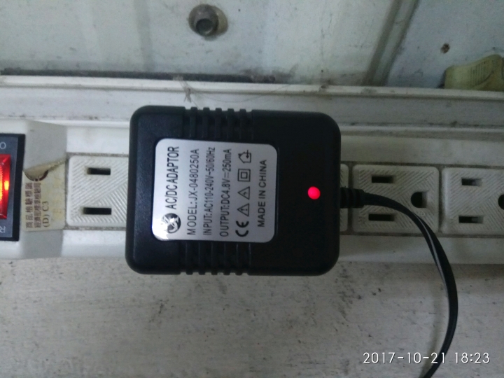 遙控推土機的電池問題