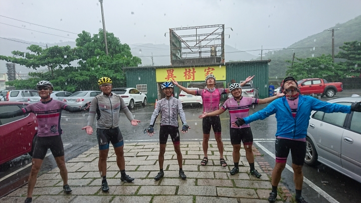 粉嶺族～雨神降臨、大雨下不停的～台中-墾丁300公里