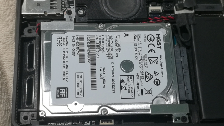 AORUS X7 V6 17吋級距的輕薄效能王者