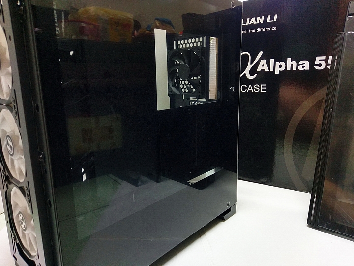 [開箱]全新魅力潮流 聯力Alpha 550簡單開箱