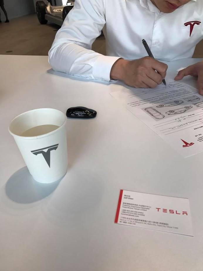 Tesla不比加速還有優勢嗎？卡丁車賽車場心得～