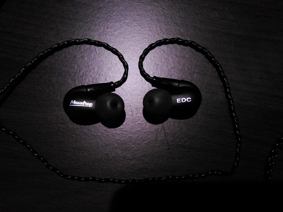 大公雞不專業的 Massdrop x NuForce EDC In-Ear Monitors 開箱