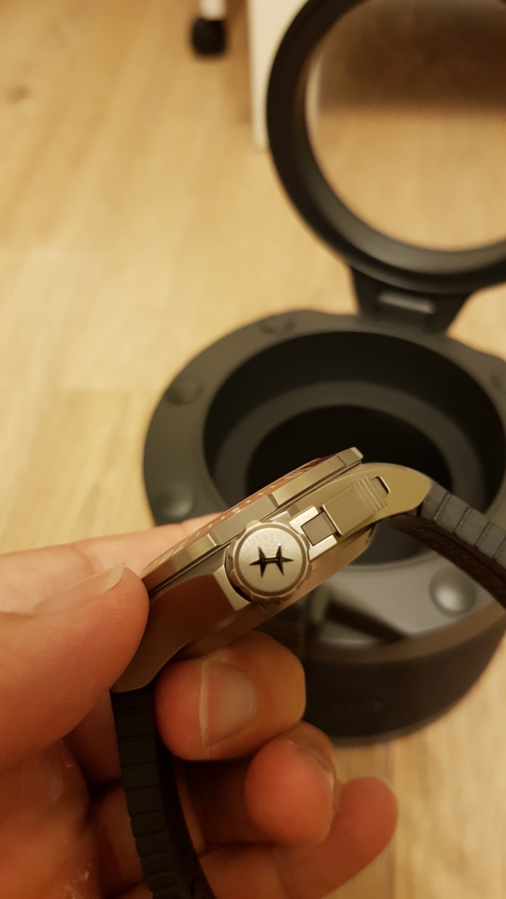 分享入手 46mm錶面  Hamilton機械錶