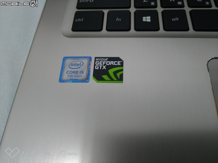 【評測】時尚, 效能與重量的平衡點 Asus VivoBook Pro N580