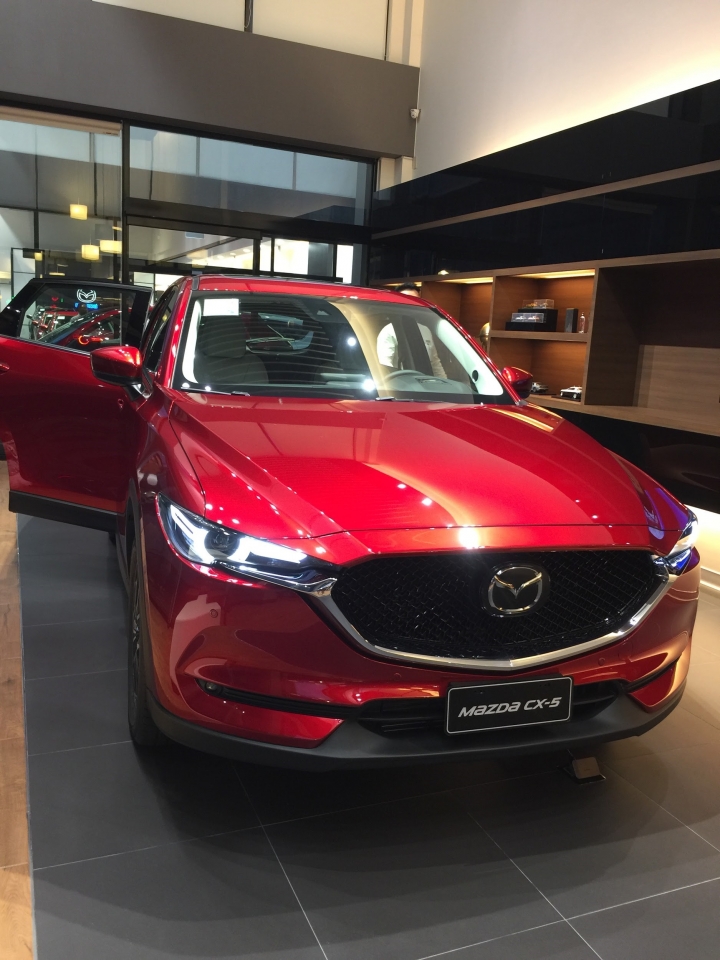 RAV 4 和CX5展間看車心得 (含圖)