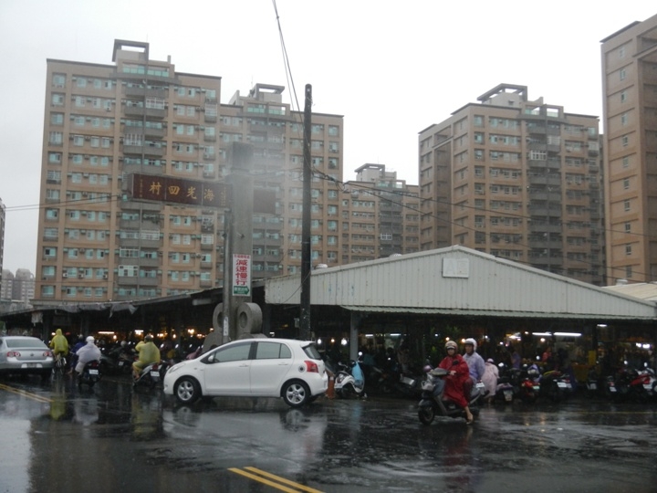 乘 雨 騎 遊 鳳 山 古 蹟 文 藝 之 旅
