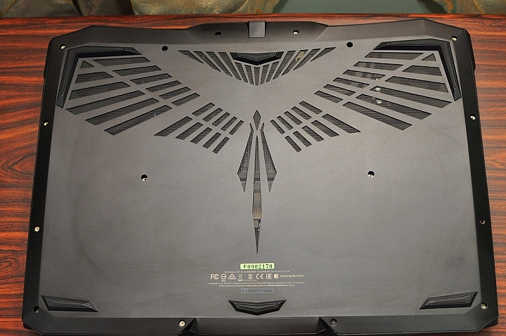 AORUS X9旗艦筆電，打造極輕極薄的高效能遊戲筆電