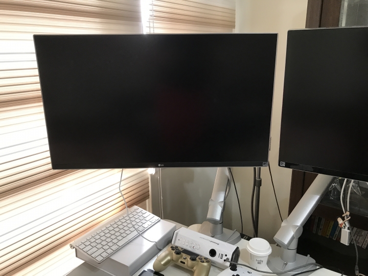 ErgoMap人因地圖 漂浮式-桌用人體工學螢幕架 真的有漂浮感,以後可以站著使用了!