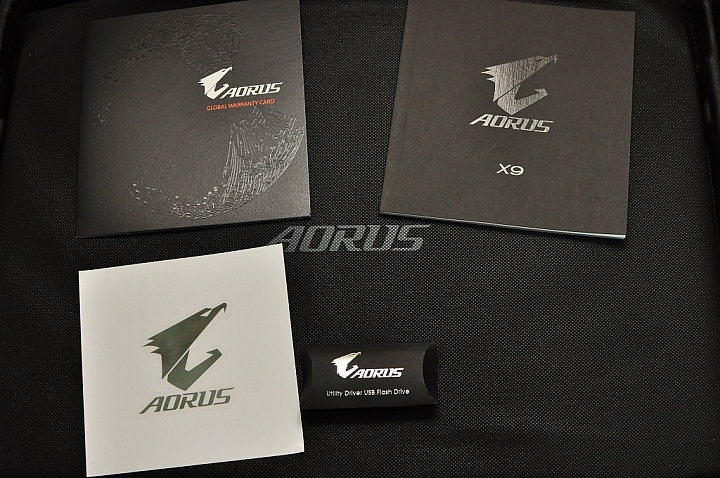 AORUS X9旗艦筆電，打造極輕極薄的高效能遊戲筆電
