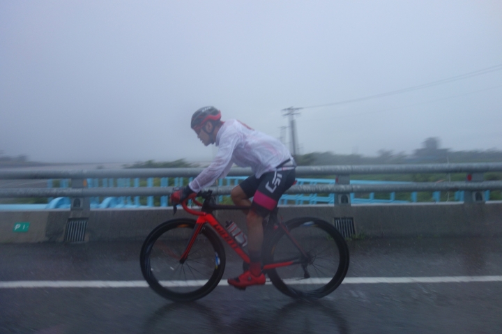 粉嶺族～雨神降臨、大雨下不停的～台中-墾丁300公里