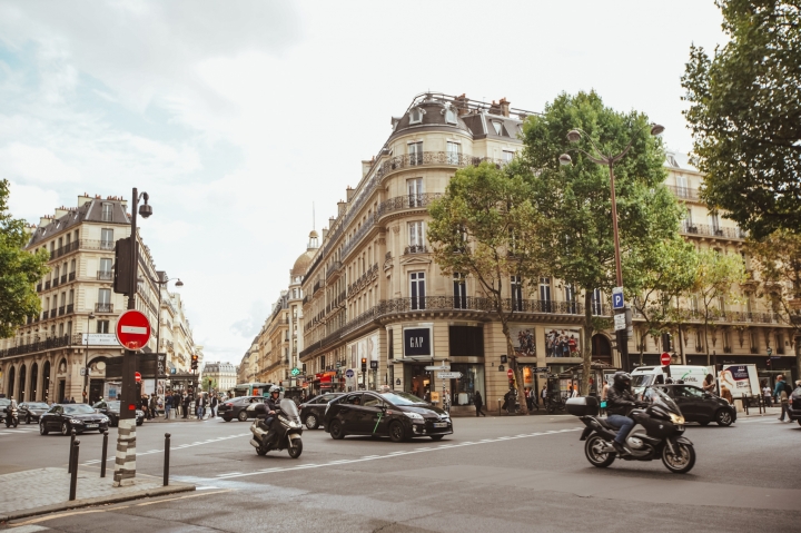 「sony A9」巴黎隨拍 Paris Snap 巴黎的景色 街景 人們 文化 建築..... 慢慢地走，慢慢地品嚐 值得你我走一回 By