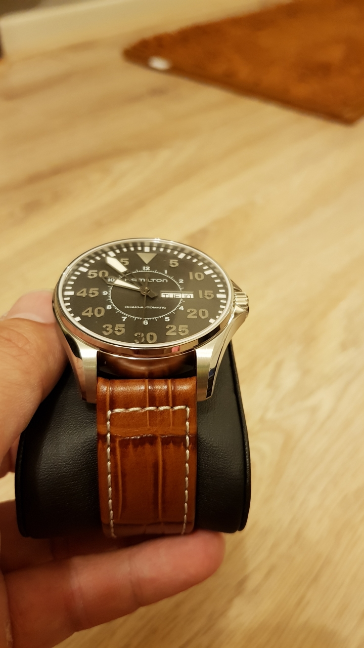 分享入手 46mm錶面  Hamilton機械錶