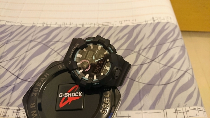 開箱 10月新款G shock 霓虹燈