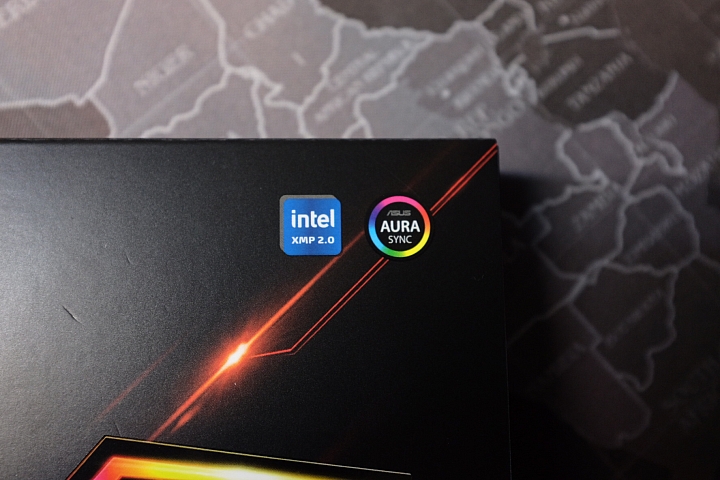 Adata XPG SPECTRIX D40 DDR4 3000 RGB 讓你不想開燈….