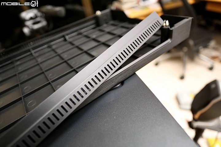 [開箱] ANTEC P110 Luce 開箱安裝心得