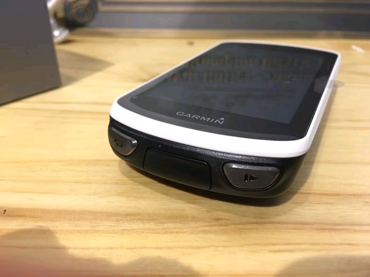 Garmin edge 1030开箱囉