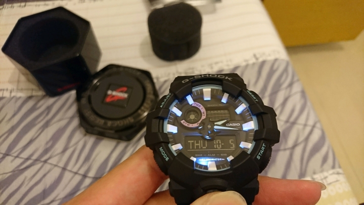 開箱 10月新款G shock 霓虹燈