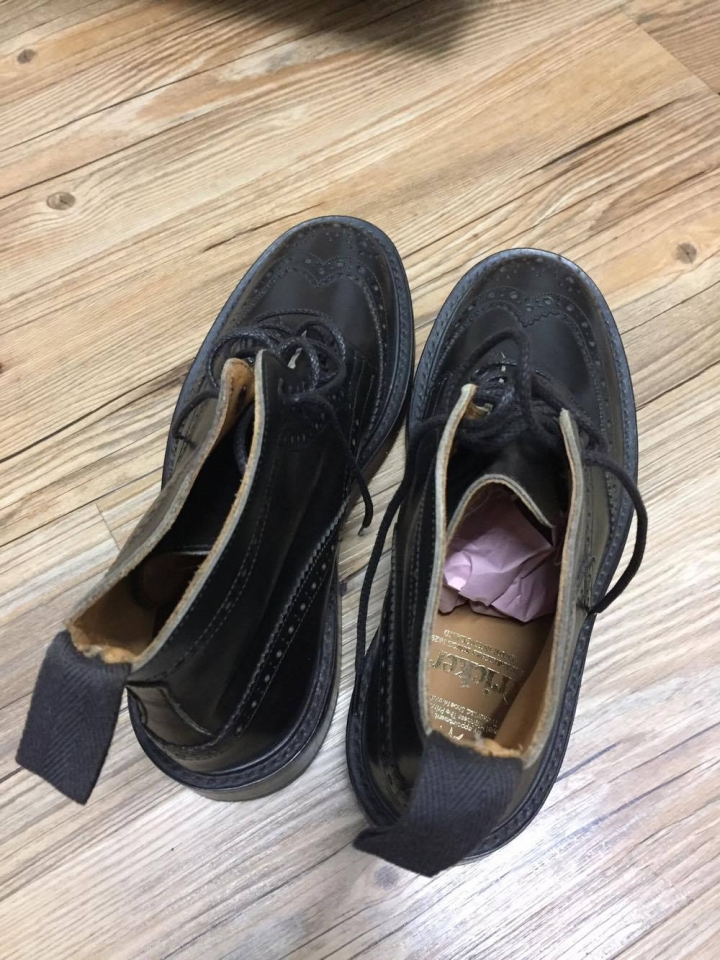 [哪尼開箱] 日本樂天二手 Tricker's stow espresso 驚奇!!!