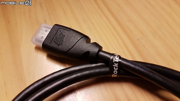 OTT盒子台灣四大天王大亂鬥之外觀篇 ( RockTek X5、小米盒子、便當盒、OVO B5)