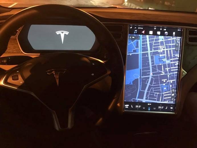 Tesla不比加速還有優勢嗎？卡丁車賽車場心得～