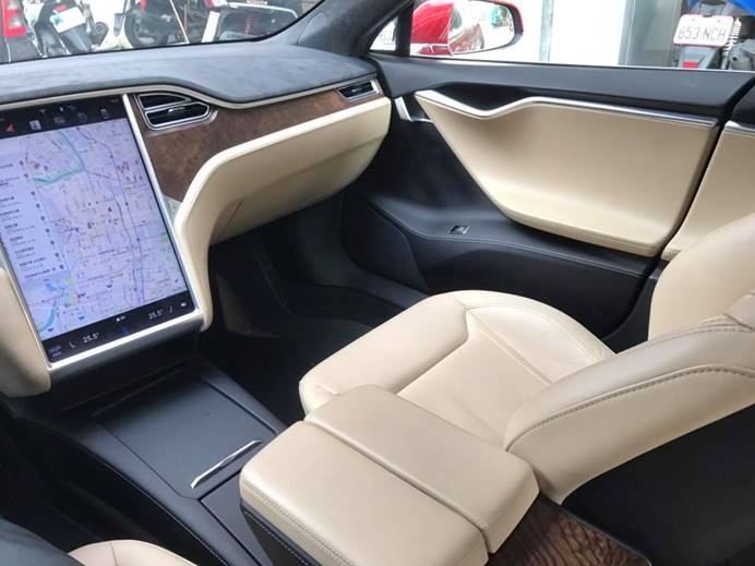 Tesla不比加速還有優勢嗎？卡丁車賽車場心得～