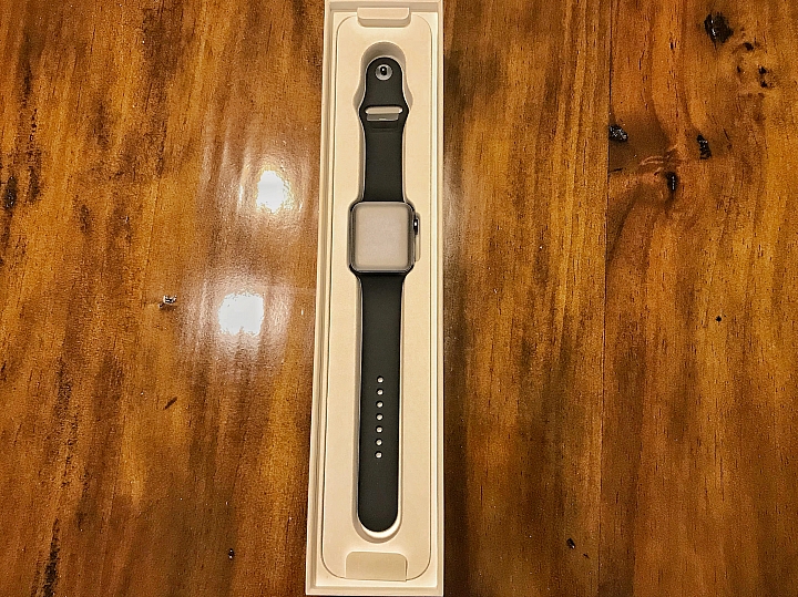 Apple Watch Series 3 GPS + Cellular 小紅點簡易開箱
