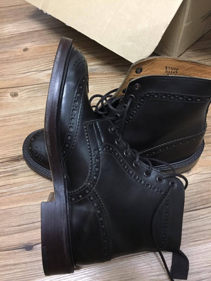 [哪尼開箱] 日本樂天二手 Tricker's stow espresso 驚奇!!!