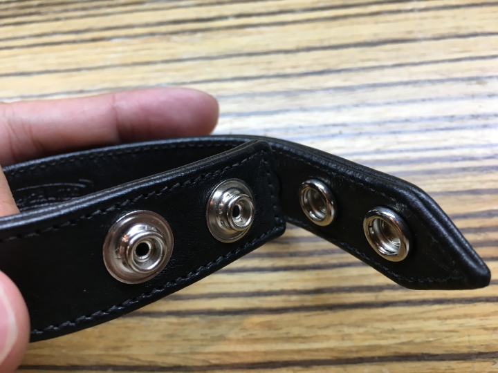 請問Chrome hearts 皮革手環真假？