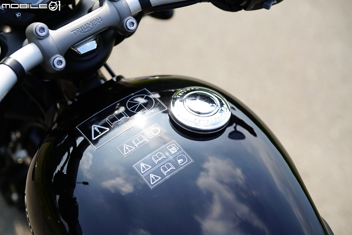 英倫也能美式風 2017 Triumph Bonneville Bobber