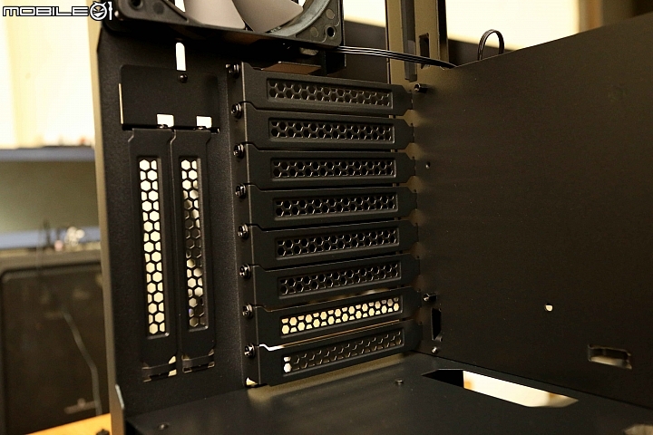 [開箱] ANTEC P110 Luce 開箱安裝心得