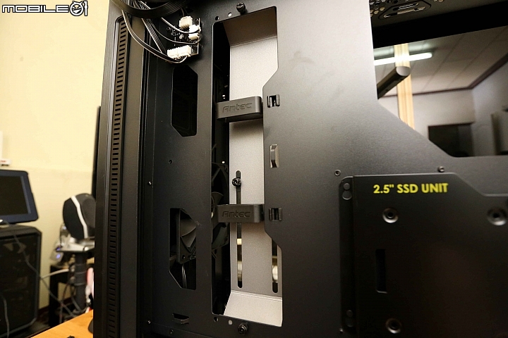 [開箱] ANTEC P110 Luce 開箱安裝心得