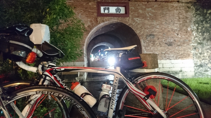 粉嶺族～雨神降臨、大雨下不停的～台中-墾丁300公里