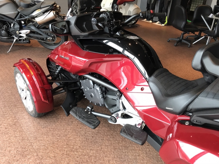 BRP can am SPYDER F3 Limited 小開箱～