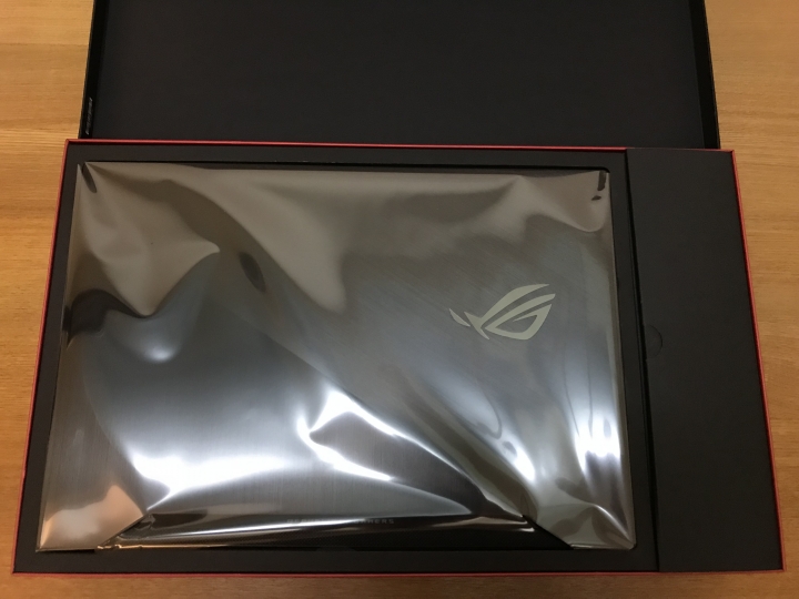 【信仰開箱】ASUS ROG Zephyrus GX501VSK (GTX1070)