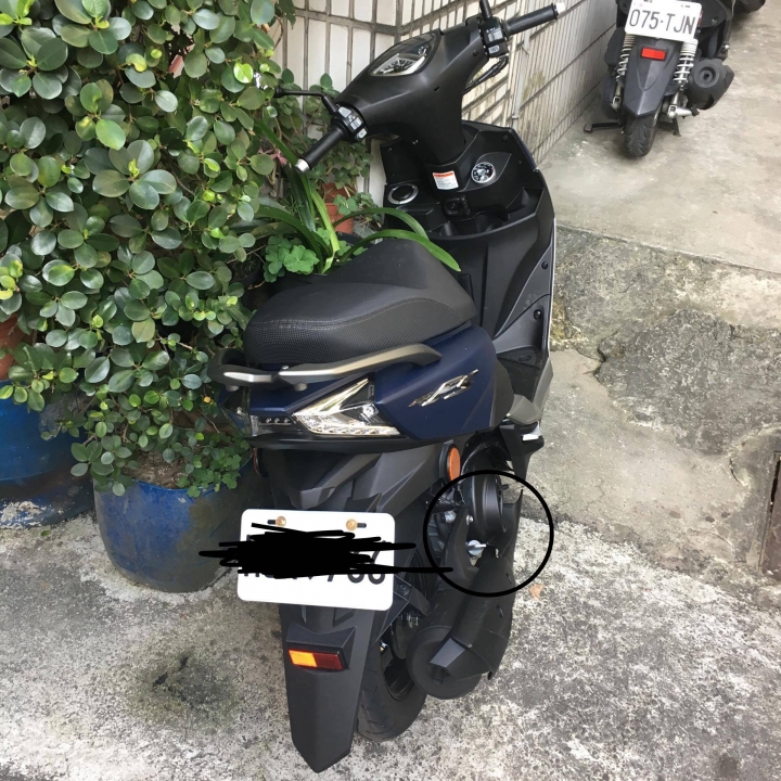 排氣管附近塞子被偷，該如何處理
