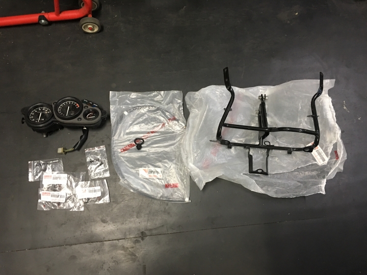 2016 YAMAHA FZR150 復活紀錄(圖多/縮時攝影)