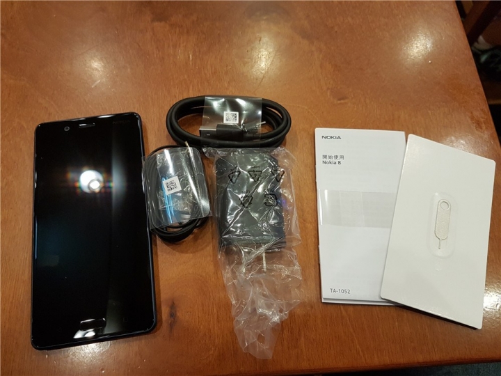 Nokia 8 台灣開箱評測文分享！(轉自Vtechgraphy)