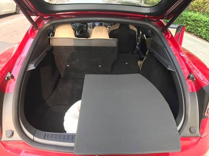 Tesla不比加速還有優勢嗎？卡丁車賽車場心得～