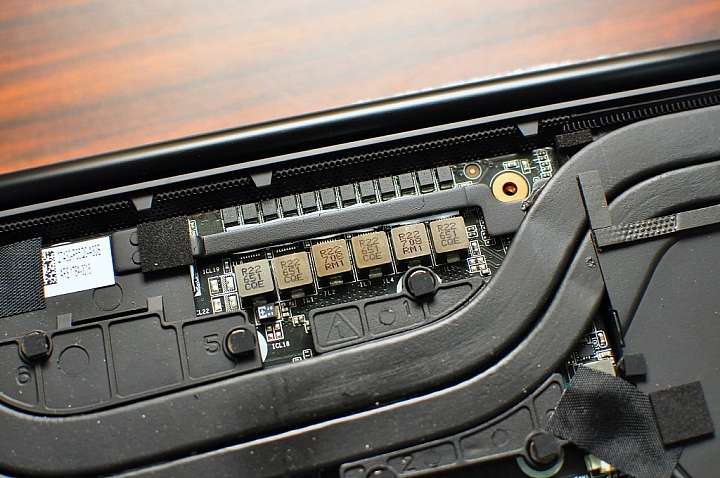 GIGABYTE Aero15X，搭載MAX-Q顯卡首發測試