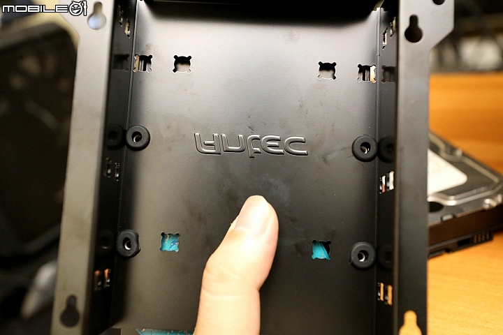 [開箱] ANTEC P110 Luce 開箱安裝心得